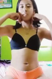 Pack Morrita Morena Prende La Cam Y Se Masturba Rico