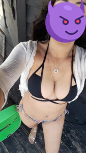 Pack A mi prima le encanta presumir las tetas