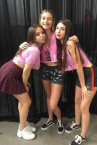 Pack Colegiala Sexy de Rico Cuerpo