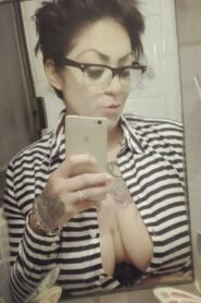 Pack de Karis Cortez Exquisita Tetona De IG + Nudes & Video Imperdible