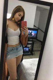 Pack de Sara Hermosa Jovencita Se Abre Toda