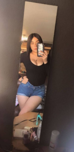 María Becerra se saca jugoso pack para el novio y este lo filtra en venganza.