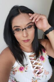 Madurita Atrevida Se Graba Follando Con El Vecino