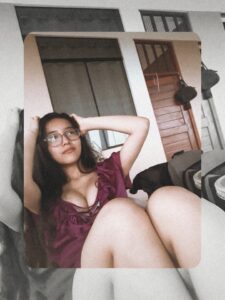 Pack de Elian Rica Nena De Lentes – Pack Completo