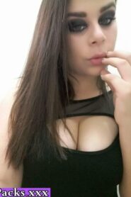 Tetas bien rica de esta hermosa joven
