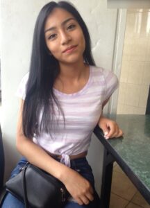 Sandra Morrita Mostrando Ricas Tetas