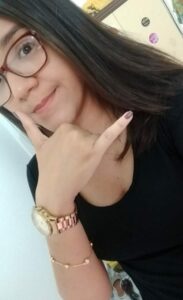 Azalea Ortiz – Mostrando Las Tetas