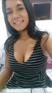 Rosa Mendoza Rica Morenita Mostrando Tetas