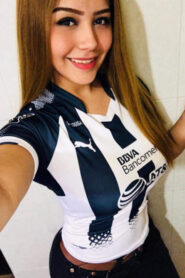 Yadira Exquisita Cuerpo de Modelo