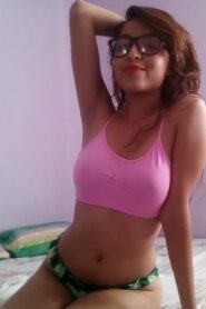 Alicia Rica Flaquita Mostrando Las Tetas + Video