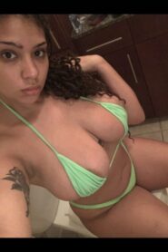 Anamarie Sarai Negra Chichona + 8 Videos