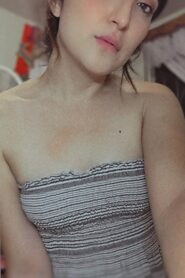 Helena Menendez Morrita de Tetas Pequeñas