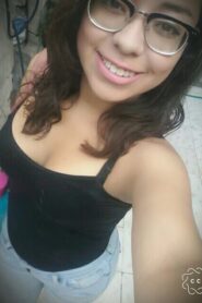 Itzel Cazares Ramos Rica Morrita de Lentes