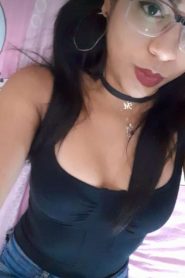 Gaby Rica Putita de Lentes