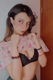 AryVilchis Flaquita de Onlyfans +8Videos