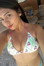 Chica Gordita Mostrando Las Tetas
