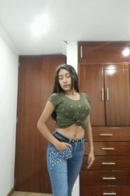 Juliana Manuela Putita de Barrio + 38 Videos