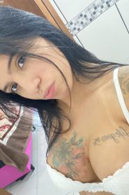 Me follo a mi amiga y a su amigo
