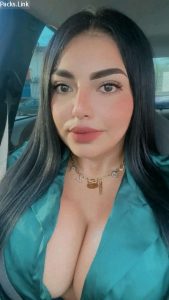 Cara de ángel tetas para chupar