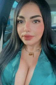 Cara de ángel tetas para chupar