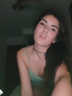 Flaquita Bella Y Preciosa + Vídeo Tocandose